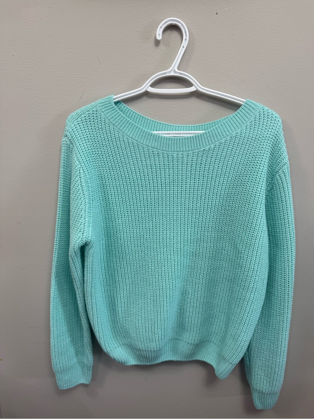 🔥2 for $10🔥Light Aqua Knit Women's Sweater - Classic Crewneck Medium